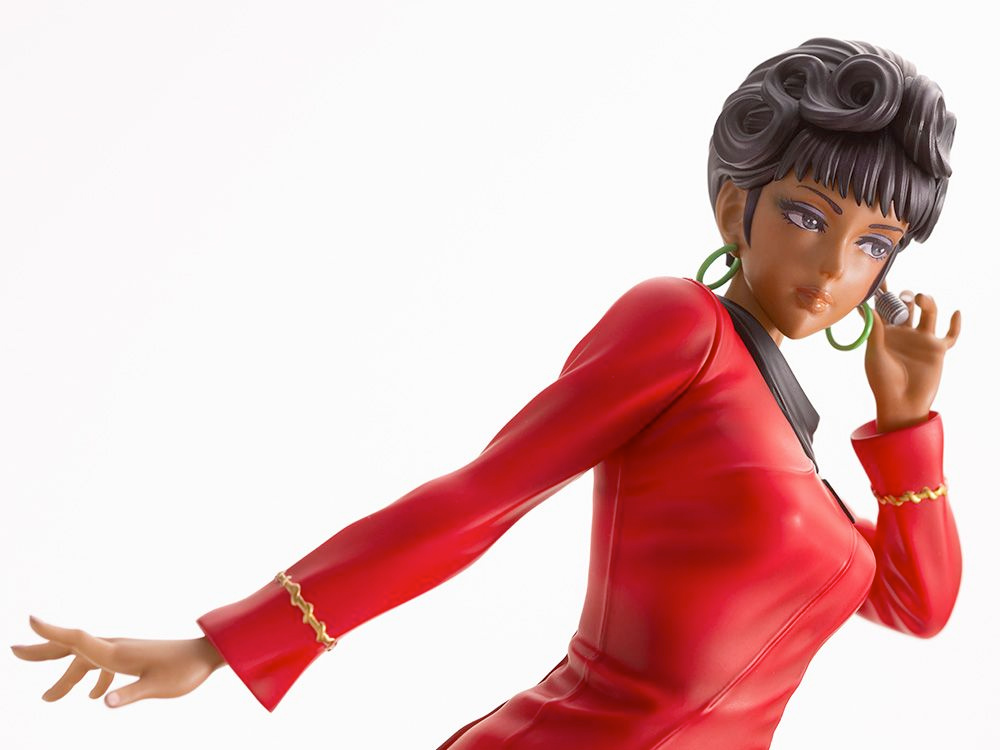 Lieutenant Uhura Star Trek Bishoujo Statue from an Illustration by Shunya Yamashita