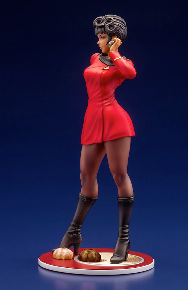 Lieutenant Uhura Star Trek Bishoujo Statue from an Illustration by Shunya Yamashita