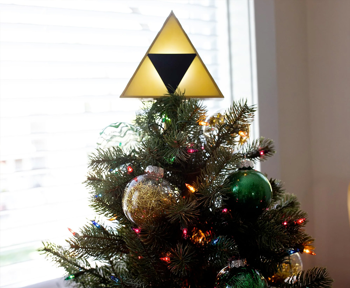 Legend of Zelda Triforce Star to decorate the Christmas Tree in Hyrule Style