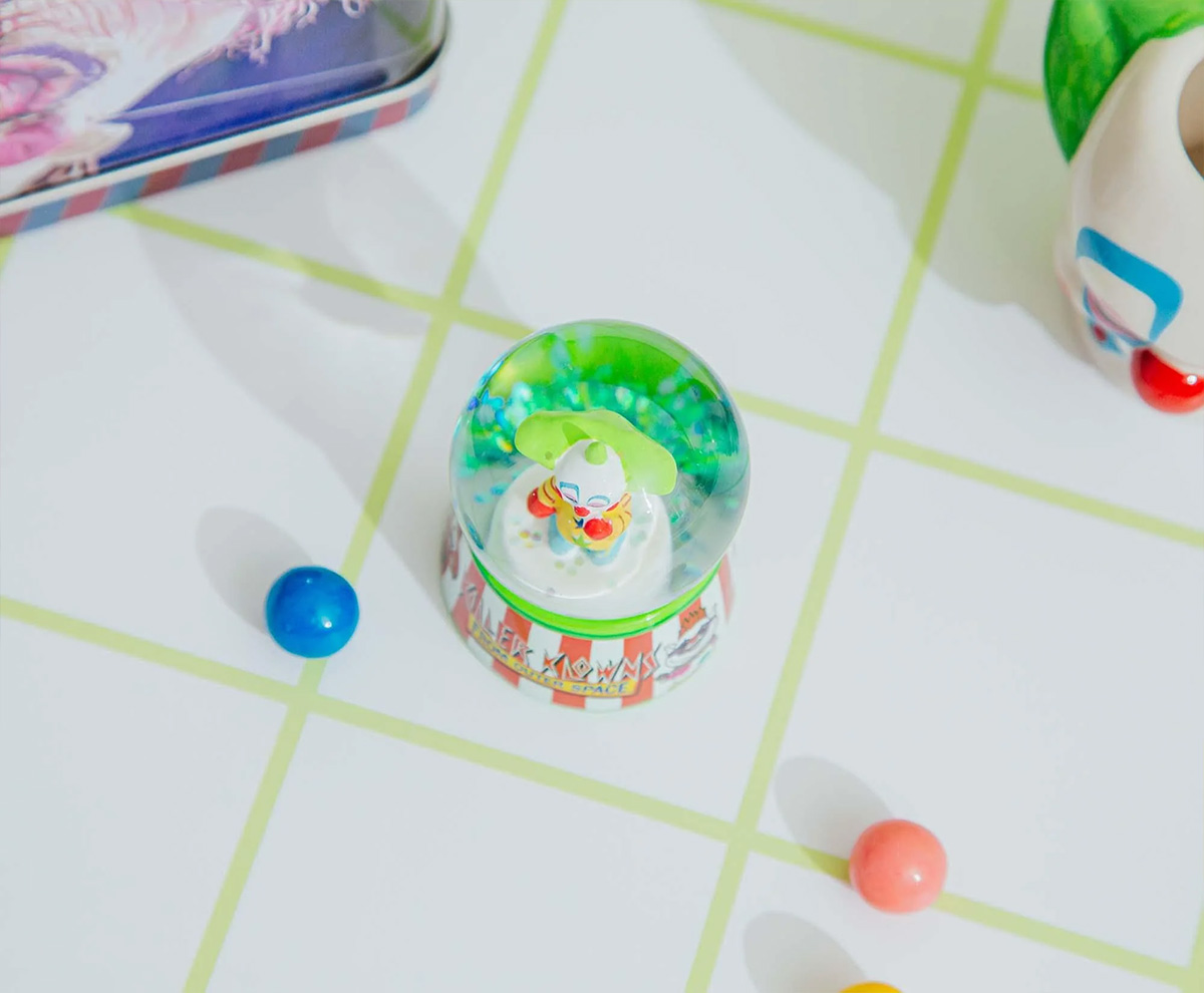 Killer Klowns from Outer Space Snow Globe