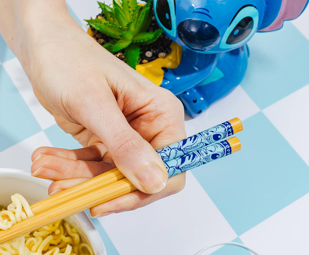 Bowl Ramen Stitch fantasized as Disney characters