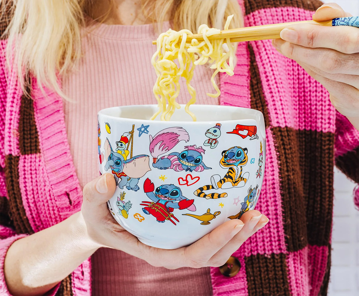 Bowl Ramen Stitch fantasized as Disney characters
