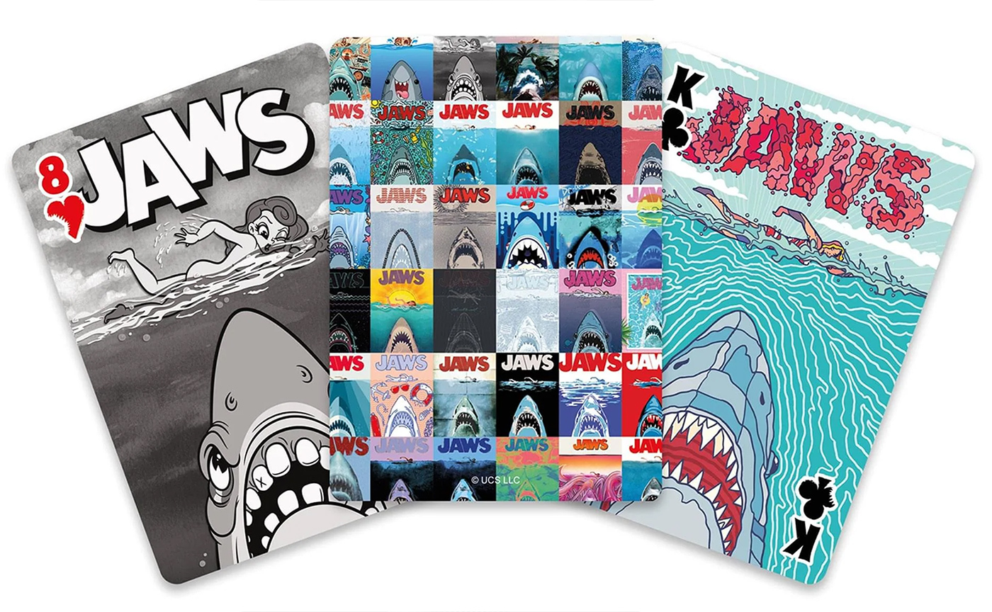 Tubarão Decks (Jaws) 50 years in VHS box and with bites