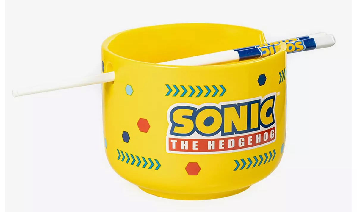 Sonic the Hedgehog Hot Pot with Ramen Bowls