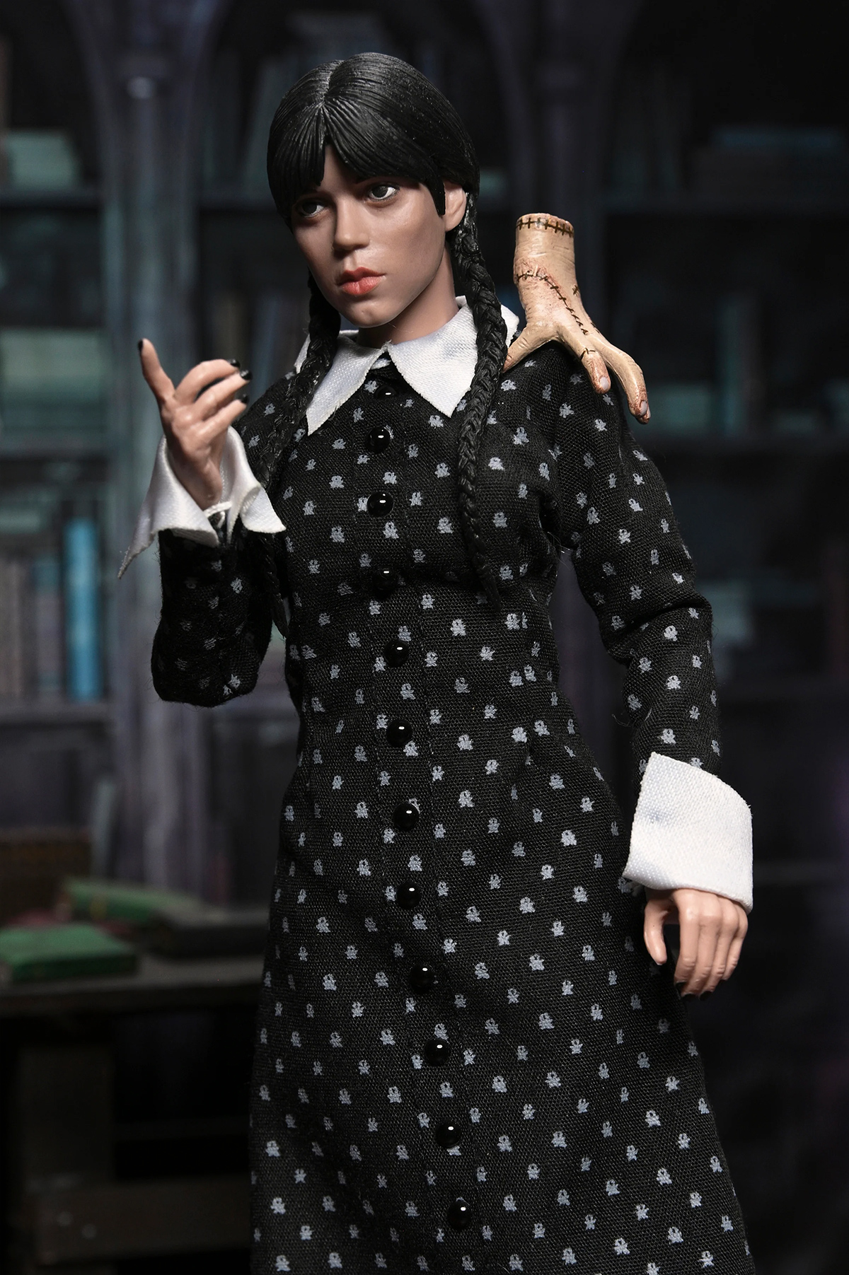 Action Figures Neca Clothed Wednesday Addams e Enid (Wandinha)